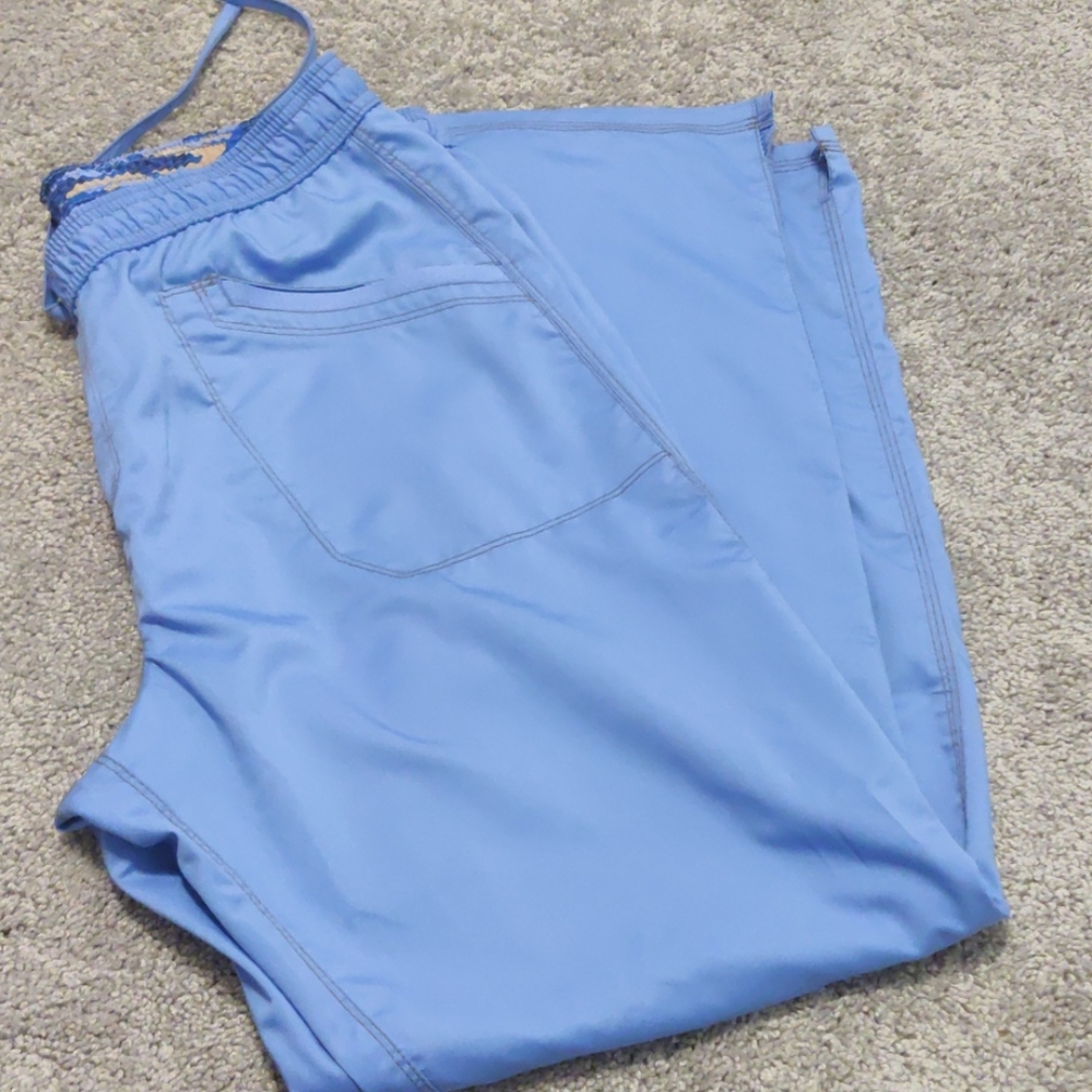 Dickie's Essence scrub pants